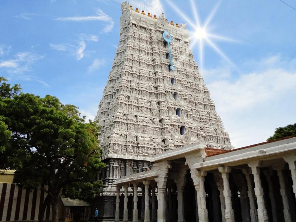 Thiruchendur Stayz Vairavel Residency Tiruchchendūr Exteriér fotografie